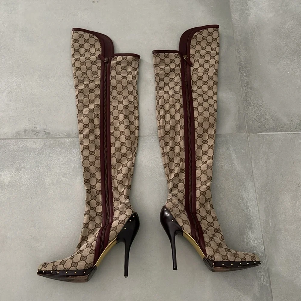 GUCCI GG Canvas TOM FORD โค๏ธ๐ Boots Size 9 **ICONIC OTK Monogram Stiletto Heels - Picture 1 of 15